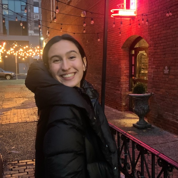 Meet your Posher, Macie - Picture 3 of 3